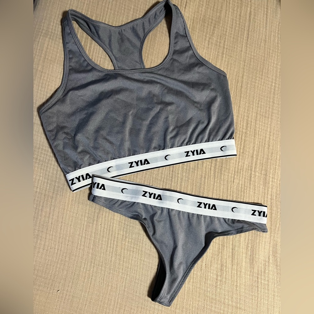 ZYIA Charcoal Sports Bra & Underwear Set